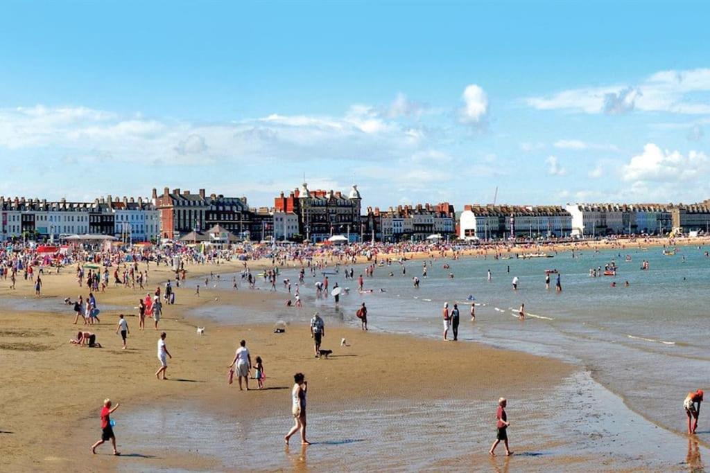 Beautiful 2 Bed Apartment Just Steps To The Beach Weymouth Exteriör bild