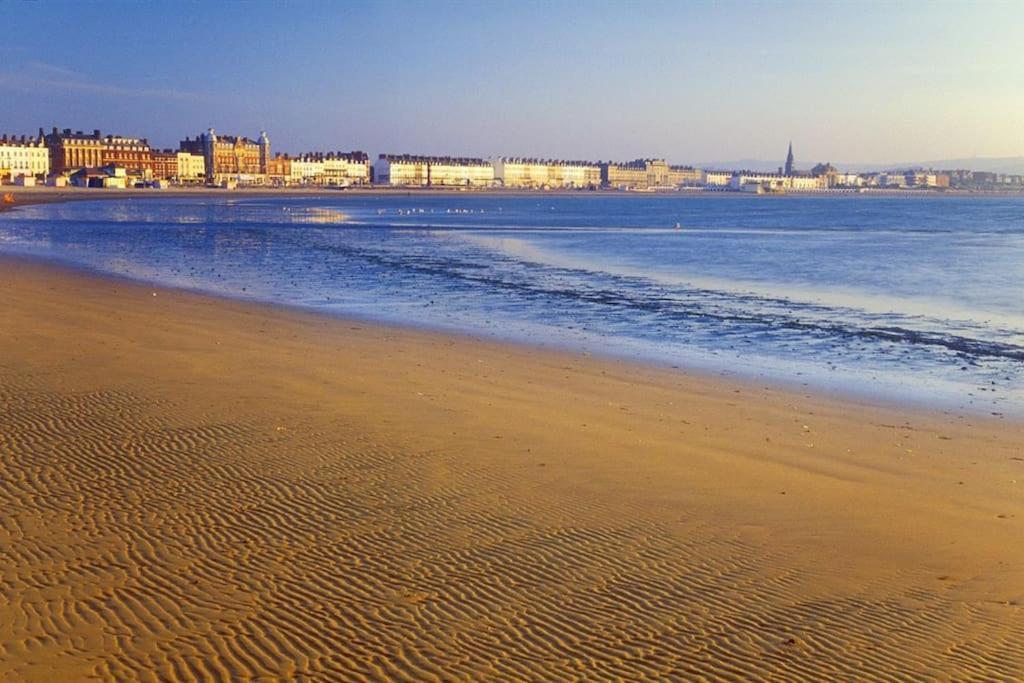 Beautiful 2 Bed Apartment Just Steps To The Beach Weymouth Exteriör bild