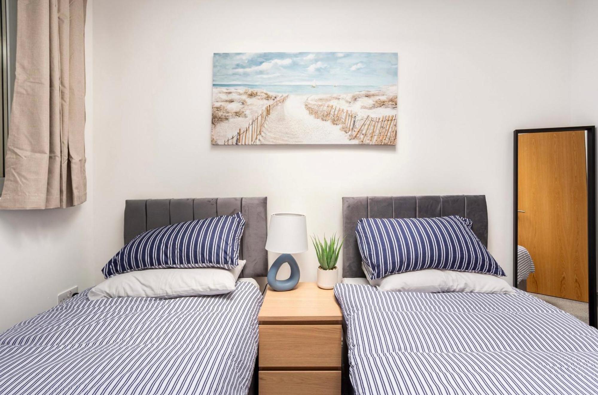 Beautiful 2 Bed Apartment Just Steps To The Beach Weymouth Exteriör bild